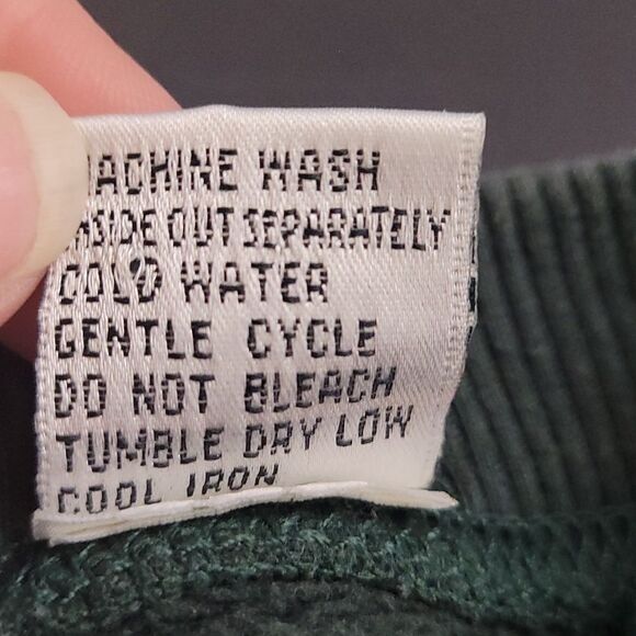 Vintage Needle and Threads Green Santa bear Sweatshirt - Picture 6 of 6